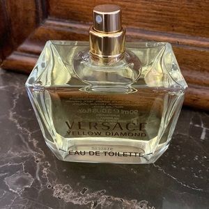 Versace yellow diamond